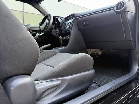 Used 2012 Scion tC FWD image 21