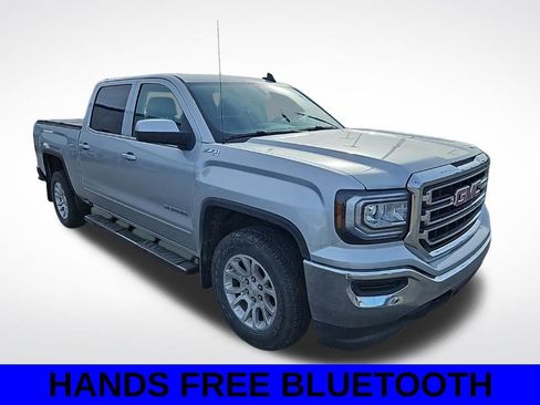 Used 2018 GMC Sierra 1500 SLE image 3
