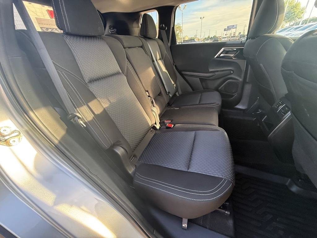 Used 2024 Mitsubishi Outlander ES FWD image 16