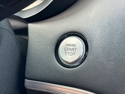 Certified 2019 Kia Stinger GT1 image 23