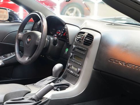 Used 2007 Chevrolet Corvette Coupe w/ Preferred Equipment Group RWD image 46