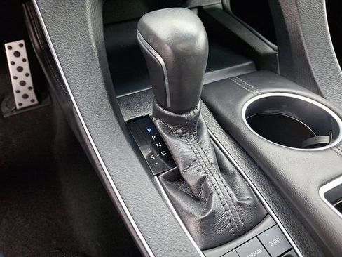 Used 2019 Toyota Avalon XSE w/ Protection Package FWD image 15