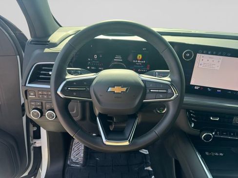Used 2025 Chevrolet Tahoe LT AWD/4WD image 11