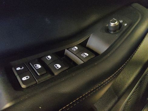 Used 2022 Jeep Grand Cherokee Limited 4xe image 27