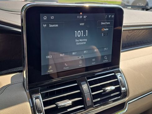 Used 2021 Lincoln Navigator Reserve w/ Luxury Package AWD/4WD image 18
