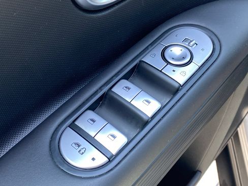 Certified 2024 Hyundai Ioniq 5 SE RWD image 11