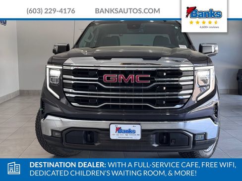 Certified 2022 GMC Sierra 1500 SLT w/ X31 Off-Road Package AWD/4WD image 3