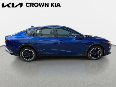 New 2025 Kia K4 EX image 3