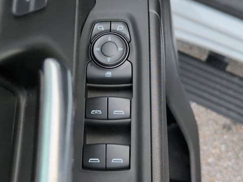 Used 2024 Chevrolet Silverado 1500 Custom image 13