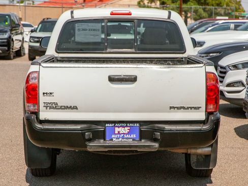 Used 2014 Toyota Tacoma PreRunner w/ Convenience Package RWD image 6