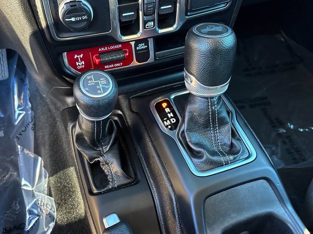 Certified 2024 Jeep Wrangler Unlimited AWD/4WD image 17