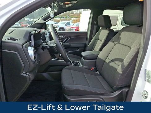 Used 2023 Chevrolet Colorado LT w/ LT Convenience Package II image 18