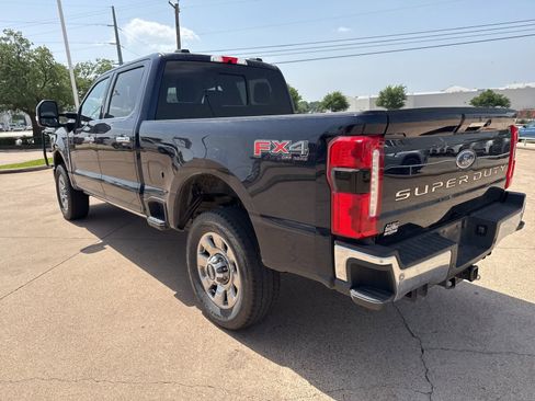 Used 2024 Ford F250 Lariat w/ Lariat Ultimate Package AWD/4WD image 5