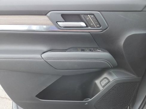 New 2026 GMC Terrain Denali w/ LPO, Floor Liner Package AWD/4WD image 36