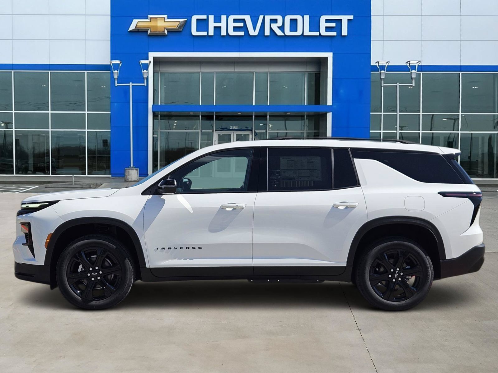 New 2027 Chevrolet Traverse LT w/ Midnight/Sport Edition FWD image 3
