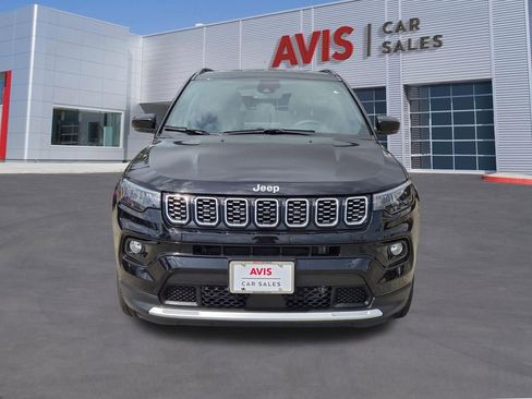 Used 2025 Jeep Compass Limited image 2