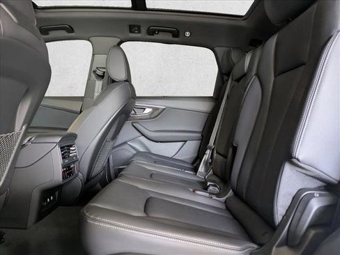 New 2026 Audi Q7 3.0T Premium Plus image 17