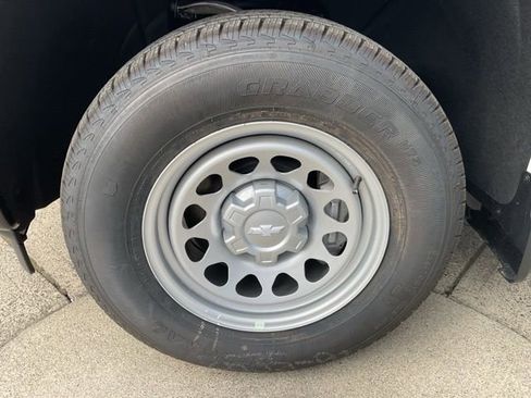 New 2026 Chevrolet Silverado 1500 W/T image 11