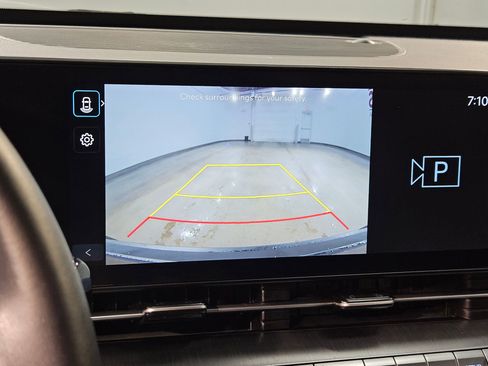 Used 2024 Hyundai Kona SEL FWD image 30