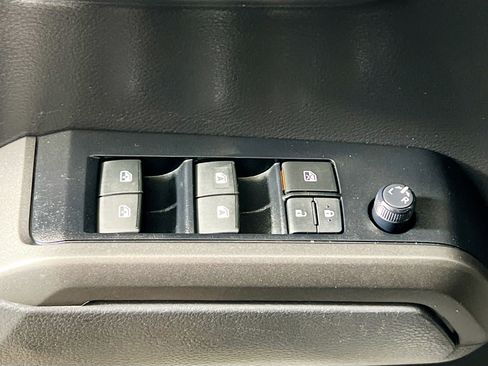 Used 2023 Toyota Tacoma TRD Sport w/ Advanced Technology Package AWD/4WD image 16