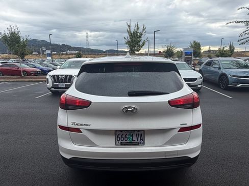 Used 2019 Hyundai Tucson SE w/ Cargo Package AWD/4WD image 4