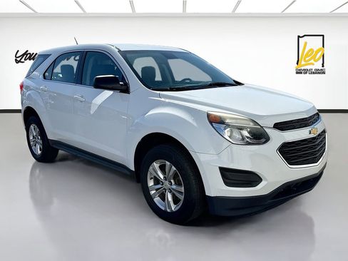 Used 2017 Chevrolet Equinox LS image 3