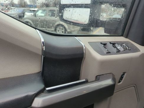 Used 2019 Ford F250 XLT image 9