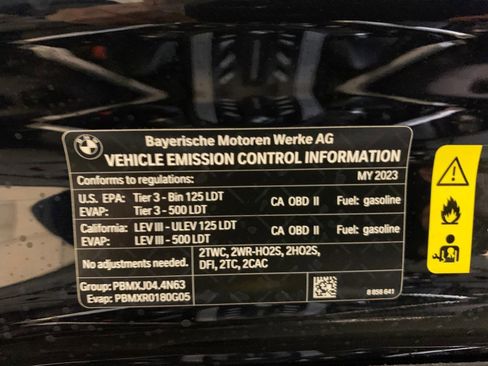 Used 2023 BMW X6 M50i w/ Executive Package image 94