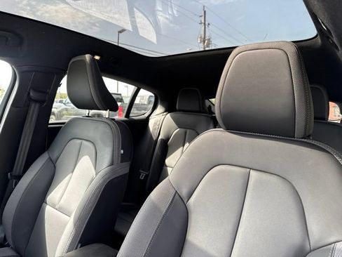 Used 2023 Volvo C40 Recharge Core w/ Climate Package AWD/4WD image 25