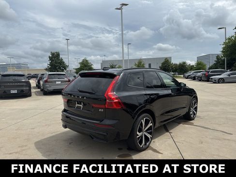 Used 2023 Volvo XC60 B5 Ultimate w/ Climate Package FWD image 5