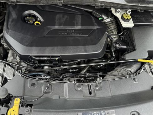Used 2015 Ford Escape SE w/ Equipment Group 201A AWD/4WD image 11
