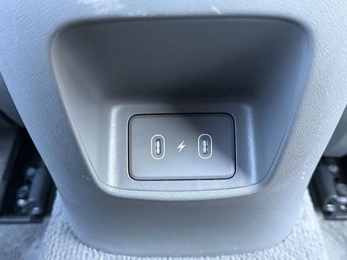 Used 2025 Hyundai Elantra SEL image 34