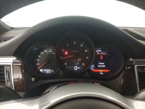 Used 2018 Porsche Macan image 19