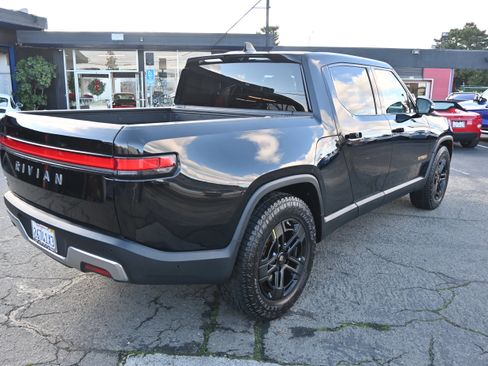 Used 2023 Rivian R1T Adventure image 9