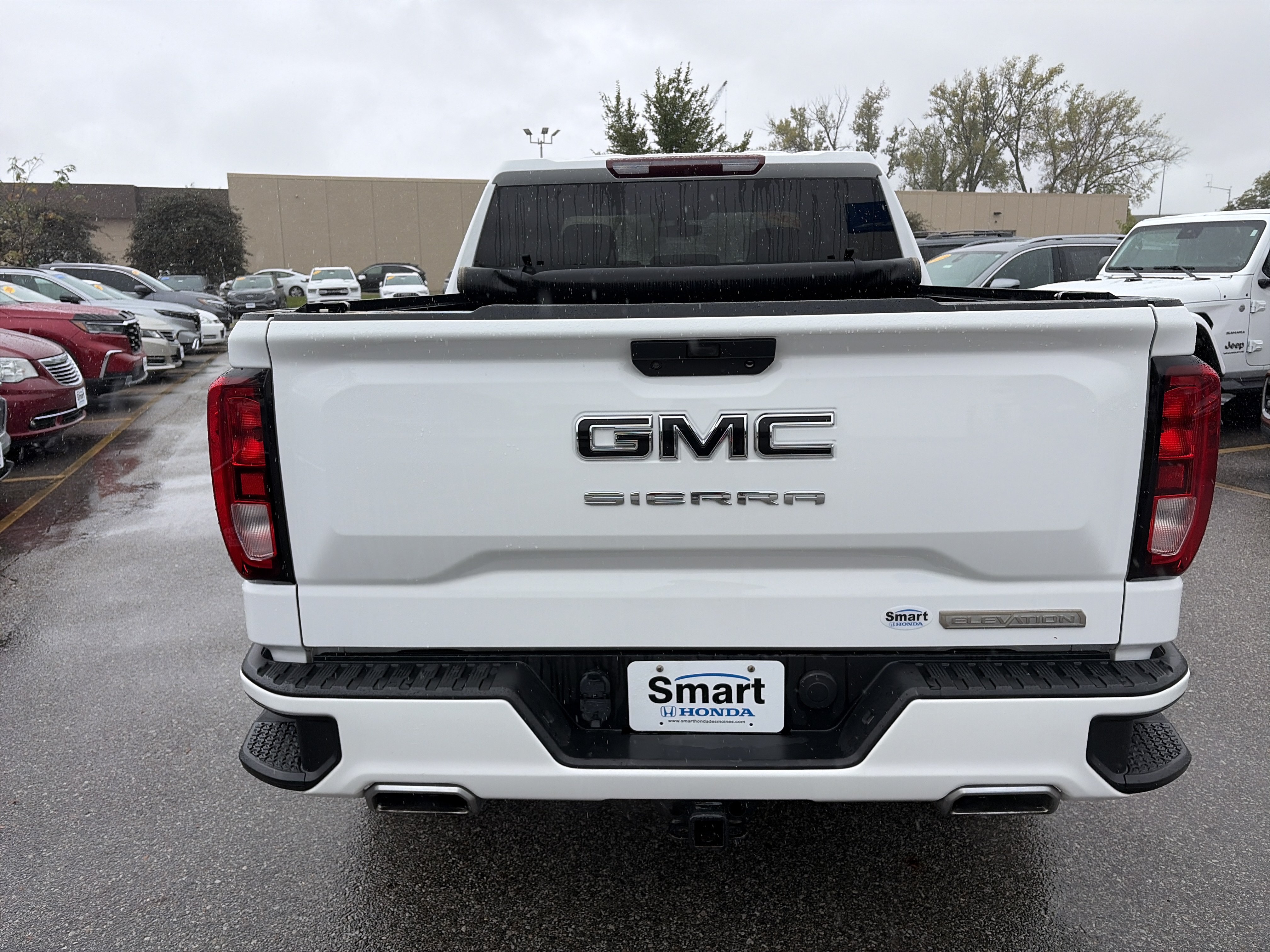 Used 2020 GMC Sierra 1500 Elevation w/ Elevation Value Package AWD/4WD image 2