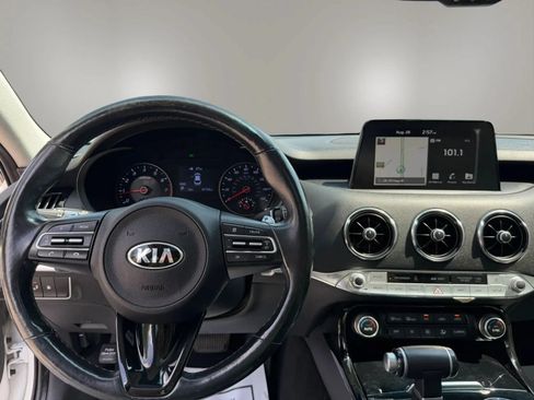 Used 2019 Kia Stinger w/ Sun & Sound Package AWD/4WD image 14