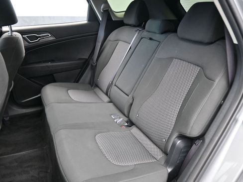 Used 2024 Kia Sportage LX image 36