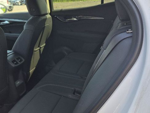 Used 2023 Buick Envision Essence FWD image 6