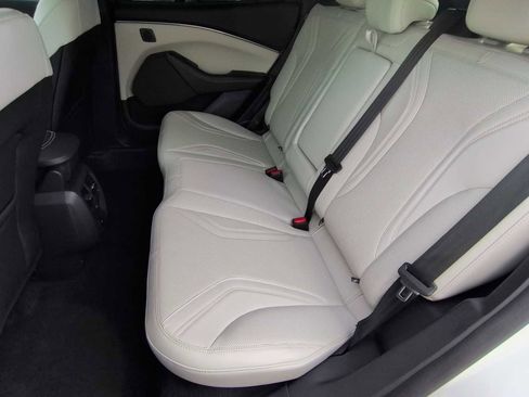 Used 2024 Ford Mustang Mach-E Premium image 19