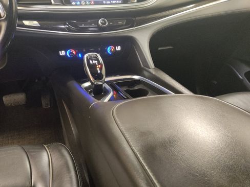 Used 2020 Buick Enclave Avenir w/ Avenir Technology Package AWD/4WD image 26