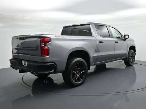 Used 2024 Chevrolet Silverado 1500 LT Trail Boss w/ Convenience Package II AWD/4WD image 6