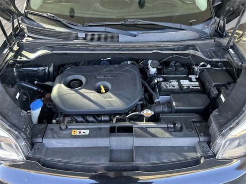 Used 2017 Kia Soul + image 36