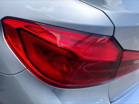 Used 2018 BMW 530i RWD image 29