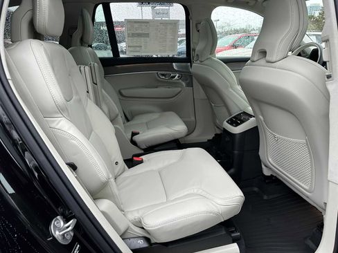 New 2026 Volvo XC90 T8 Ultra image 12