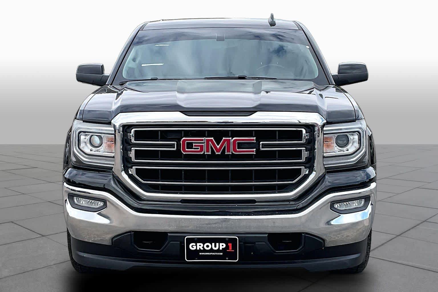 Used 2018 GMC Sierra 1500 SLE w/ SLE Value Package AWD/4WD image 4
