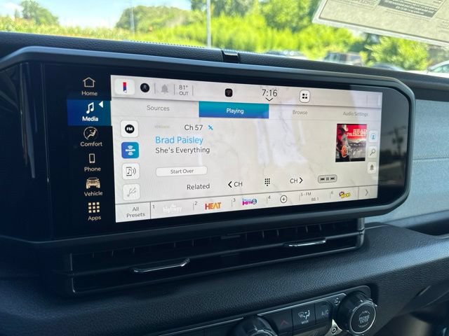 New 2026 Jeep Gladiator Sport AWD/4WD image 17