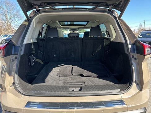 Certified 2024 Nissan Rogue SV w/ SV Premium Package image 7