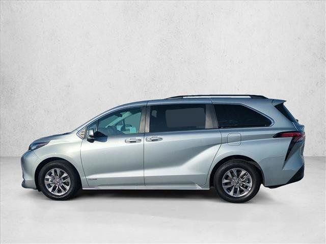Used 2021 Toyota Sienna LE FWD image 9
