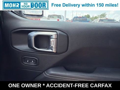 Used 2022 Jeep Wrangler Unlimited Sahara w/ LED Lighting Group AWD/4WD image 28