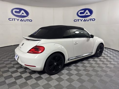 Used 2013 Volkswagen Beetle 2.0T image 3